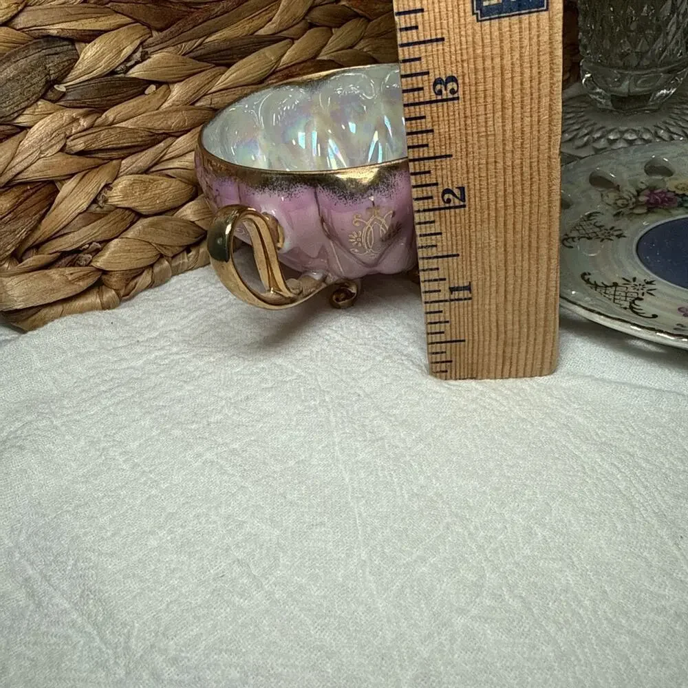 Unmarked beautiful vintage